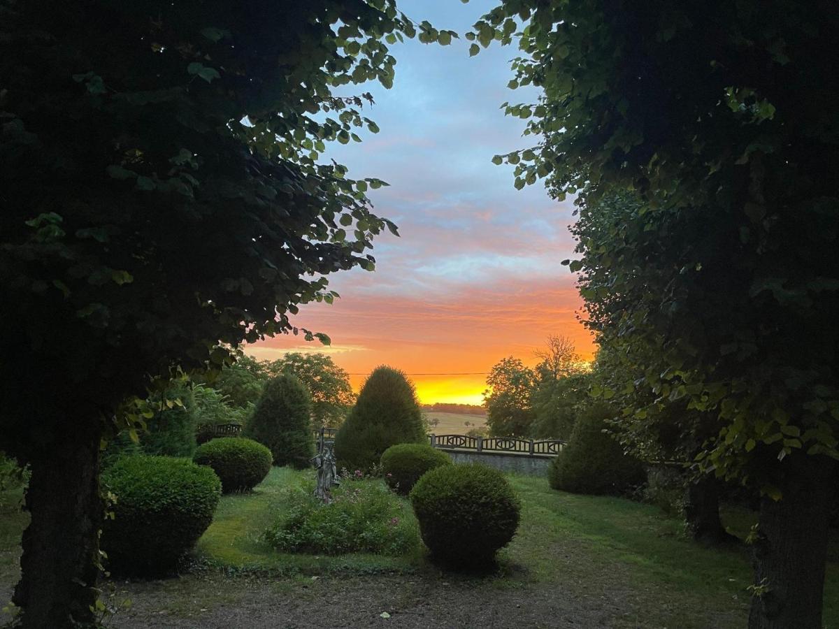 Demeure Des Payratons Bed & Breakfast Saint-Gerand-le-Puy Екстериор снимка