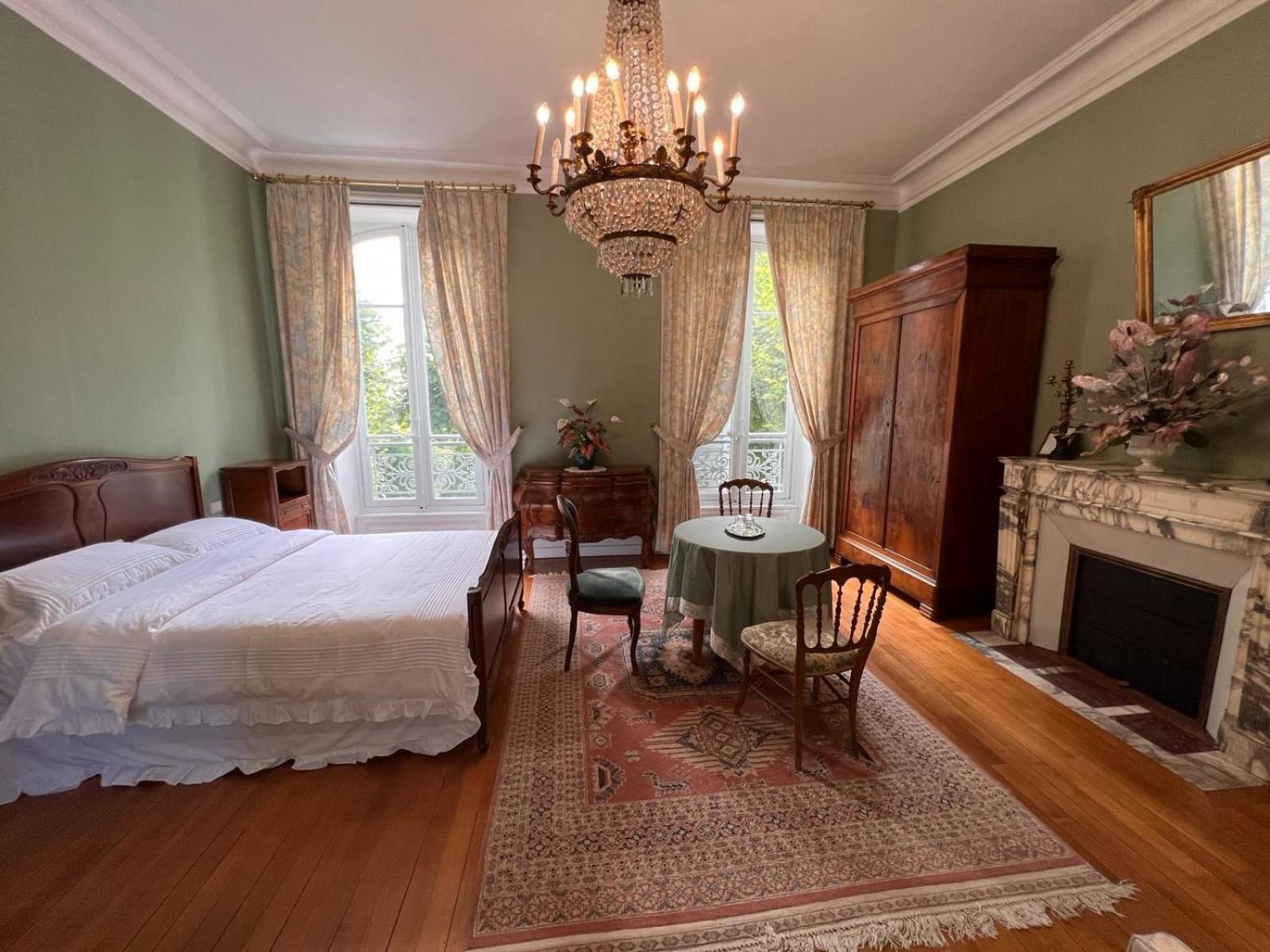 Demeure Des Payratons Bed & Breakfast Saint-Gerand-le-Puy Екстериор снимка